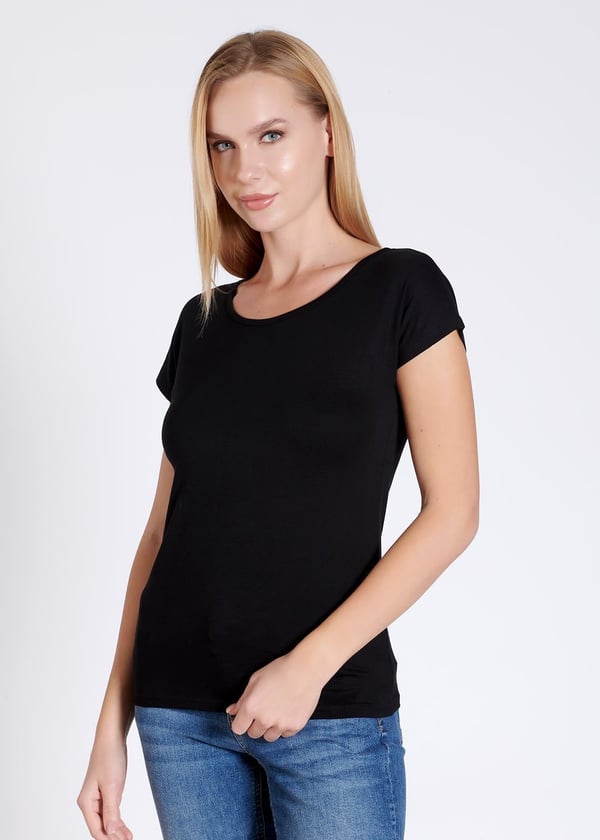 Sırtı V Dekolteli Kadın T-shirt