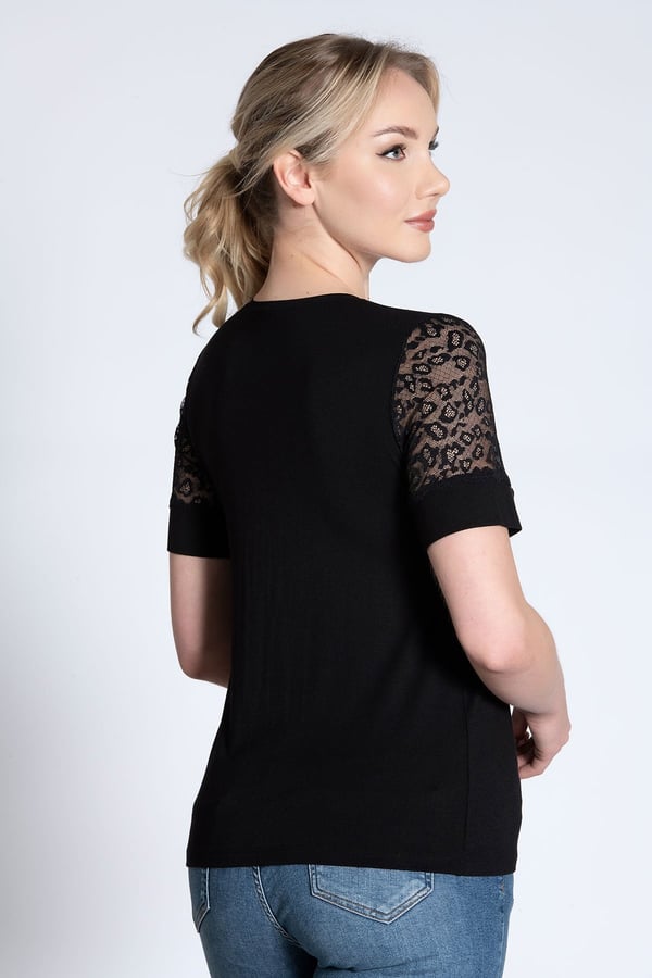 Bisiklet Yaka Kolları Dantelli ve Manşetli Kadın Tshirt