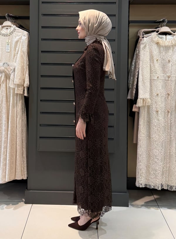 GÜPÜR DETAYLI ELBİSE KAHVE 
