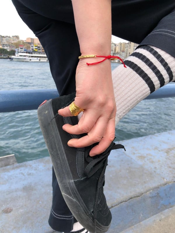 Friend İp Detaylı Ayarlanabilir Bileklik Kırmızı