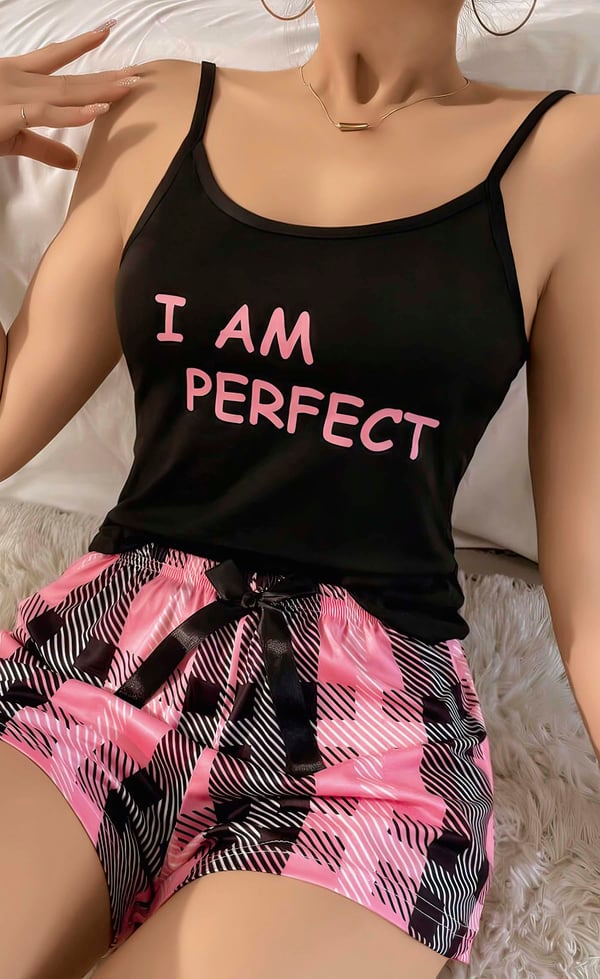 Kadın Siyah Kare Desenli Askılı Şortlu Pijama Takım 5012
