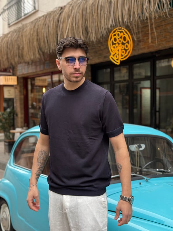 Siyah Bisiklet Yaka Slim Fit Tişört