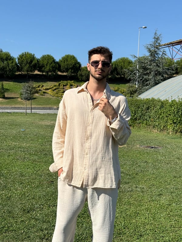 Oversize Yırtmaçlı Müslin Gömlek Bej