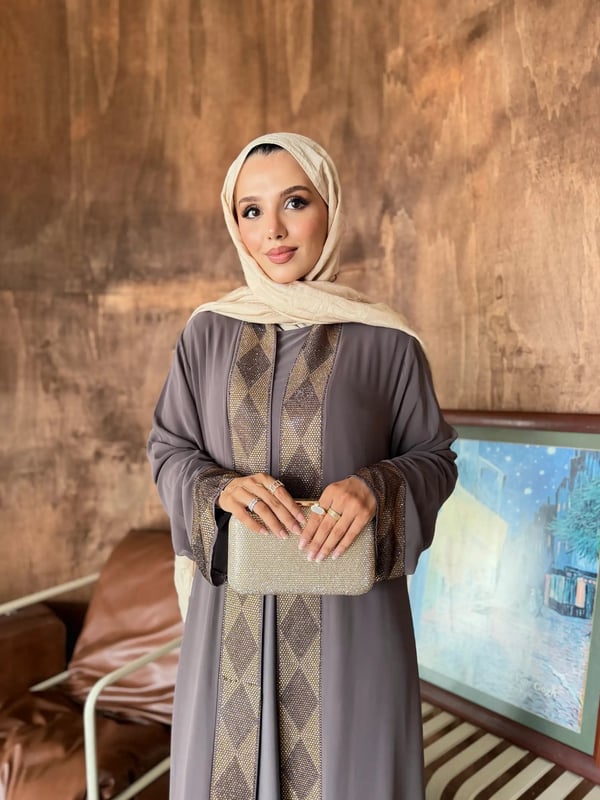 Özlem Abiye Vizon