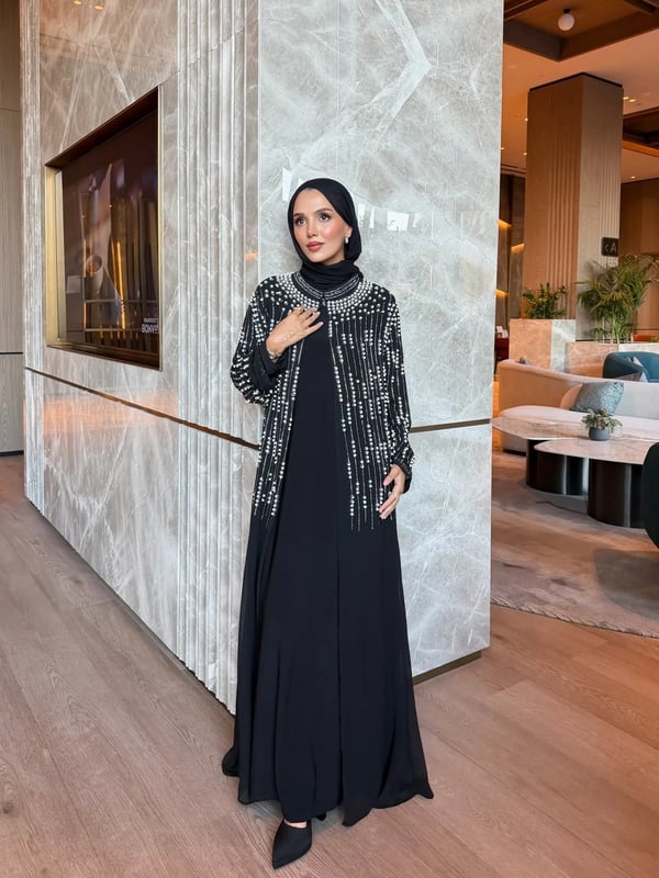 Vera Abiye Siyah