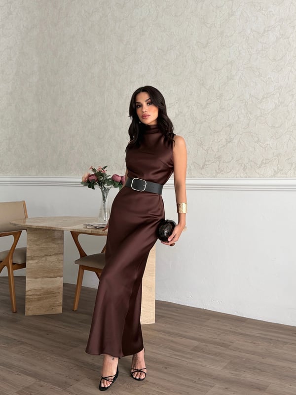 25Y0560 KADIN DEGAJE KEMERLİ KOLSUZ ELBİSE