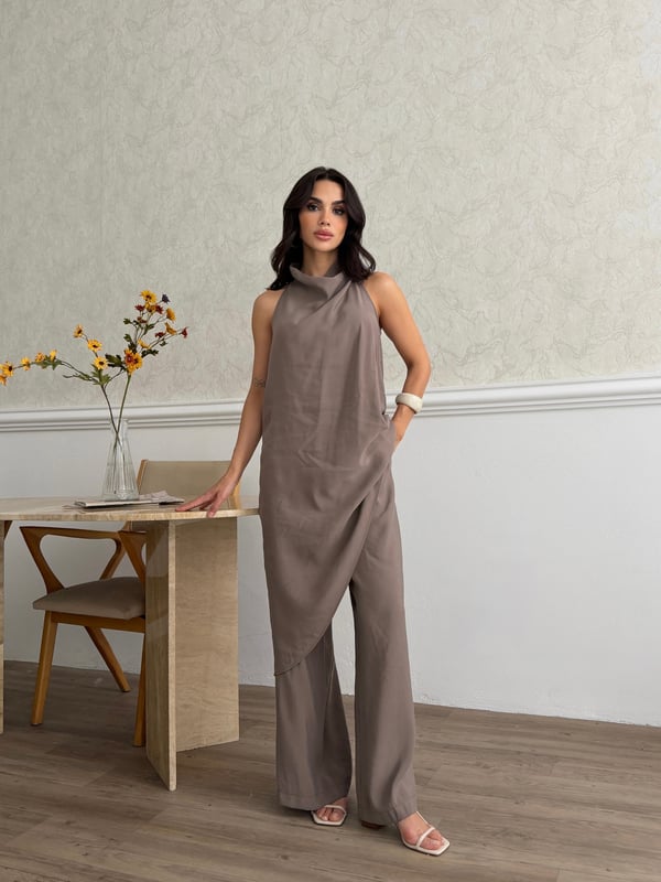 26KT0691A-B DEGAJE YAKA ASİMETRİK BLUZ&PANTOLON TAKIM 