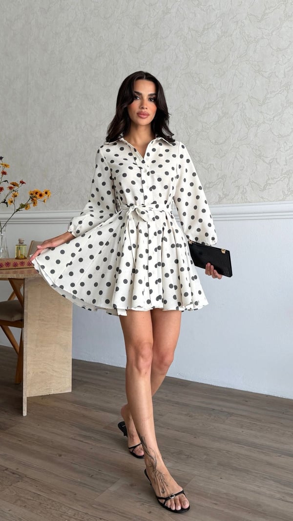 26Y5333 PUANLI VOLAN ETEKLİ ELBİSE