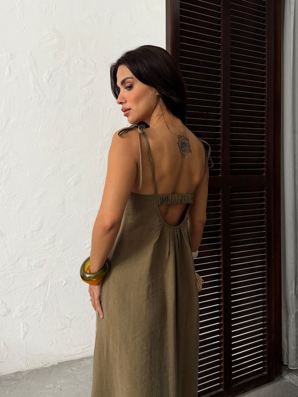 26Y5349 ASKILI SIRT DETAY ELBİSE