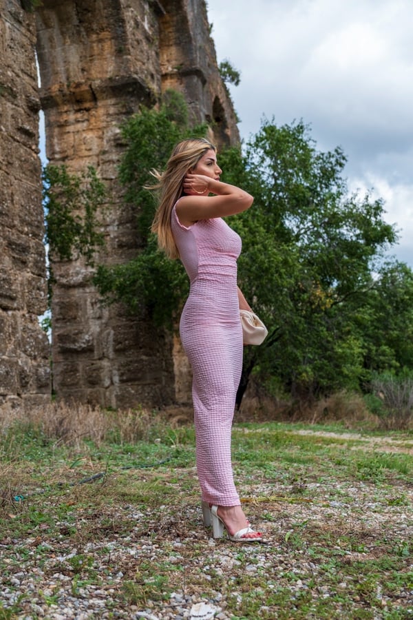 Yandan Büzgülü Sıfır Kol Pembe Elbise