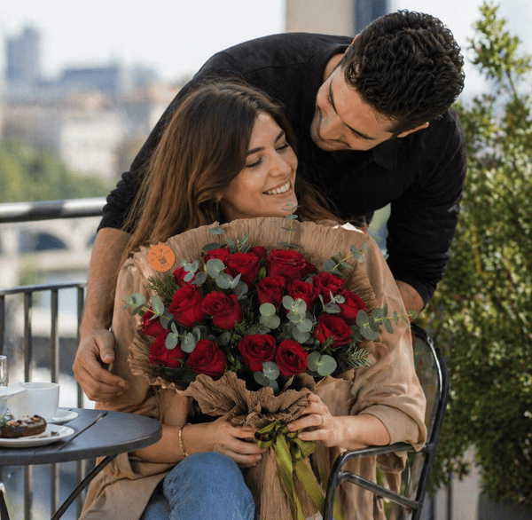 Kırmızı Gül Buketi 19 Adet 