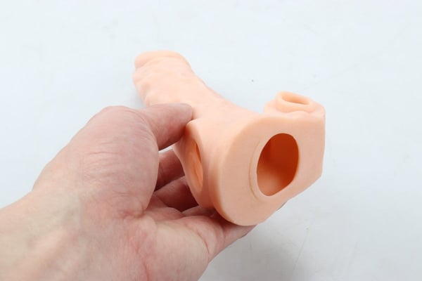 Titreşimli 17 CM Soft Yumuşak Dokulu Realistik Tırtıklı Penis Kılıfı