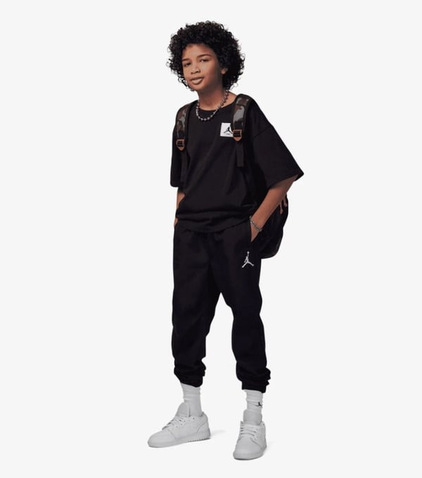 NIKE JORDAN ESSENTIALS WOVEN PANT SİYAH ERKEK ÇOCUK EŞOFMAN ALTI 95C845