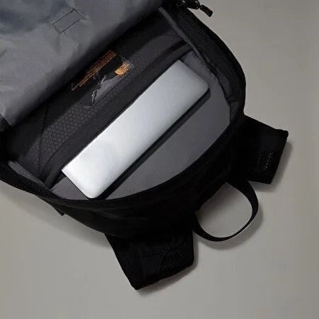 THE NORTH FACE HOT SHOT SE SIRT ÇANTASI NF0A3KYJ53R1