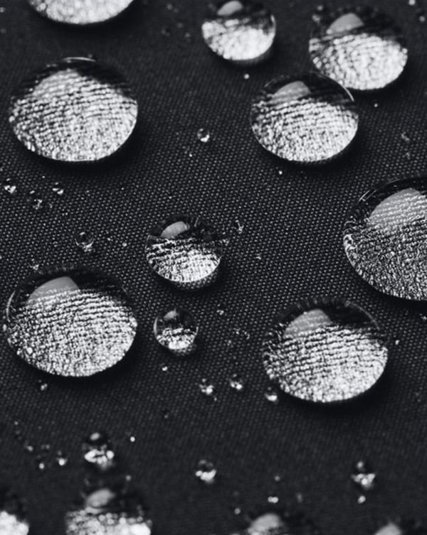 UA SHIELD HOODED JACKET ERKEK MONT 1371587