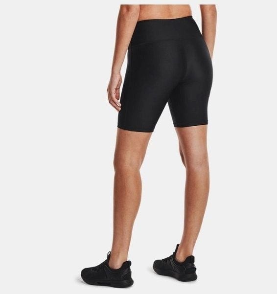 UA TECH BİKE SHORT KADIN TAYT 1360939