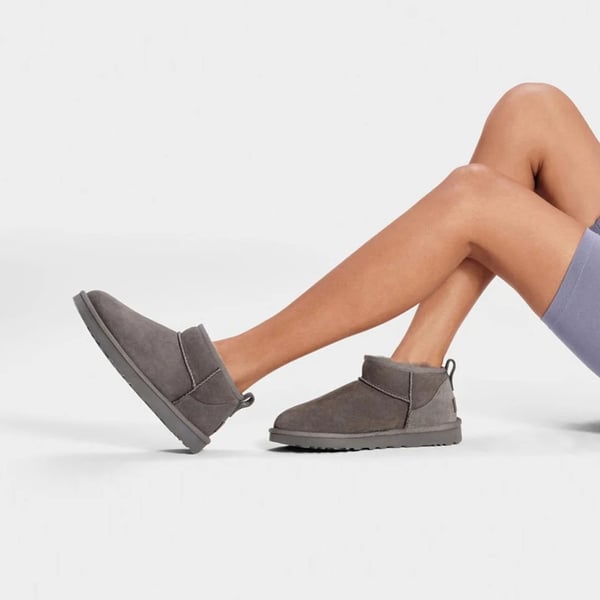 UGG W CLASSIC ULTRA MINI KADIN BOT 1116109