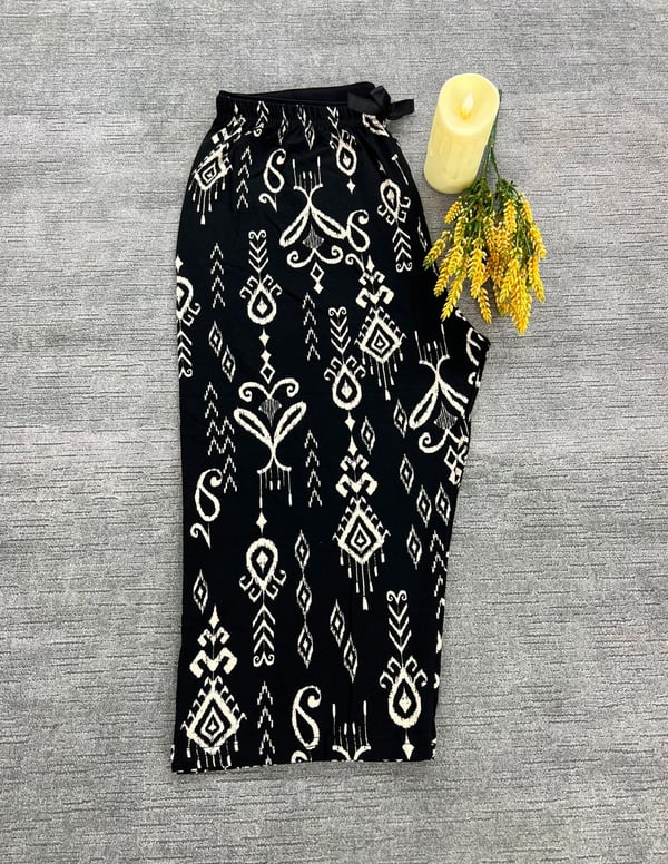 Full Likralı Beli Lastikli Kapri Pijama Altı Kilim Desenli