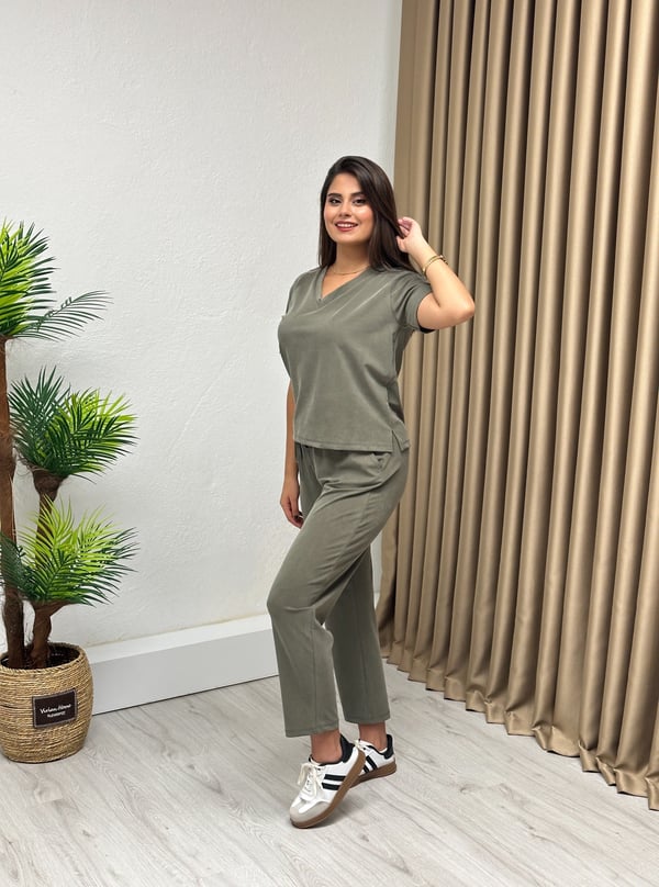 Massi Model V Yaka Pike Modal Kumaş Takım Haki Yeşil