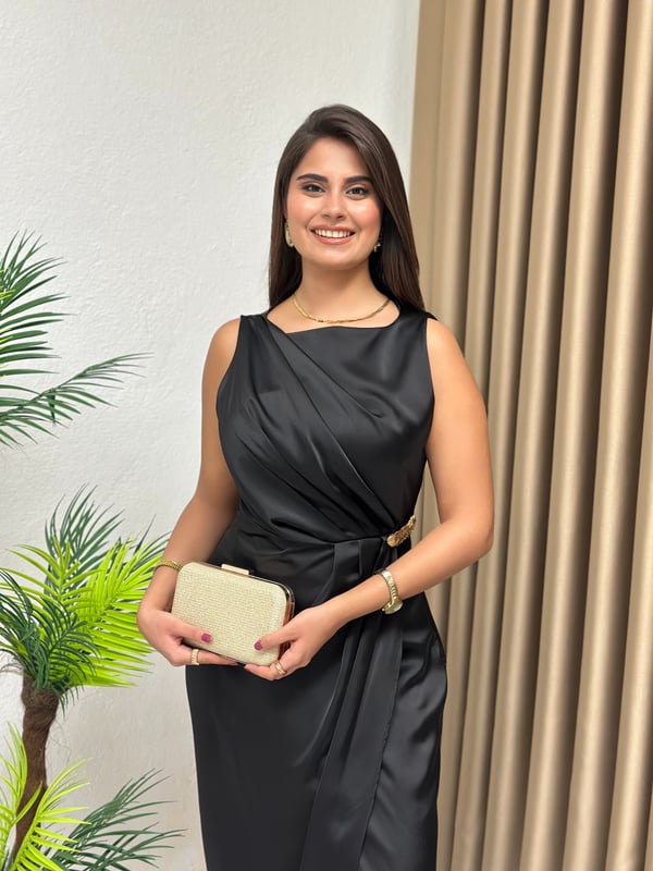 Premium Seri Gold Tokalı Drapeli Saten Elbise Siyah 