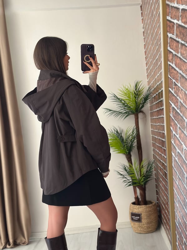 Premium Seri Kapşonlu Oversize Asimetrik Kesimli Tasarım Trençkot Kahve 