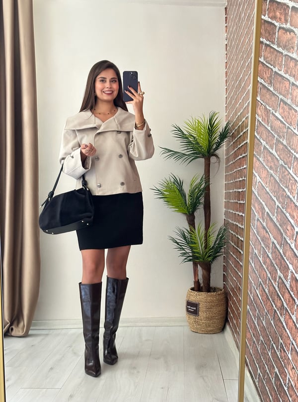Premium Seri Kruvaze Metal Düğmeli Geniş Yaka Gabardin Kumaş Ceket Bej
