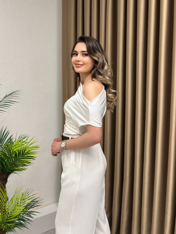 Sandy Kumaş Kayık Yaka Drapeli Bluz Soft Beyaz