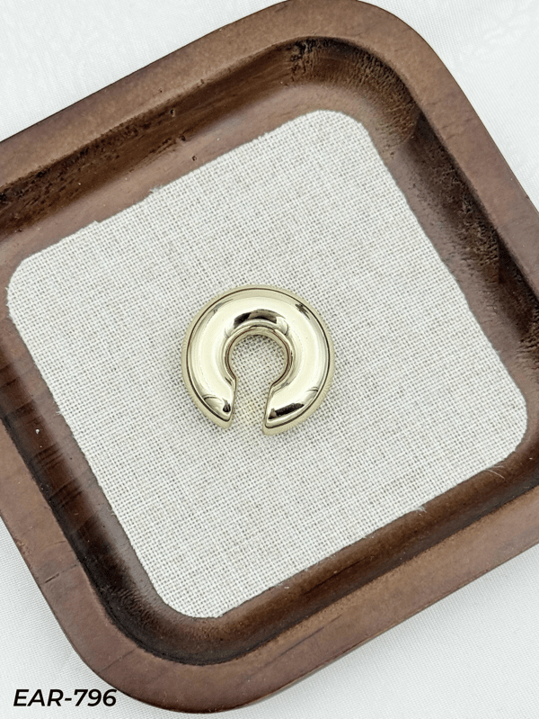 CCB EARCUFF // EAR-796.EAR-796