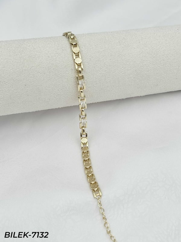 CM 14K Bileklik // BILEK-7132.BILEK-7132