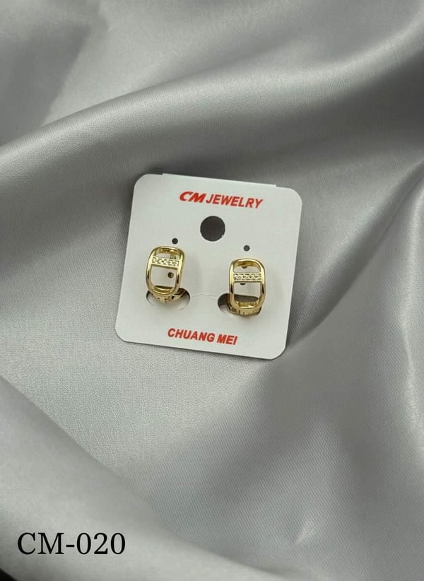CM Çocuk Küpesi // CM-020.CM-020
