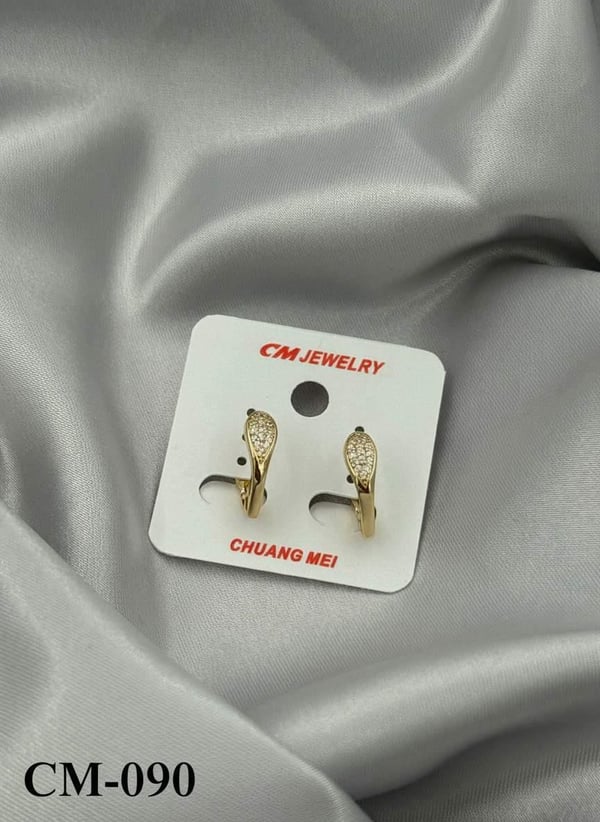 CM Küpe // CM-090.CM-090