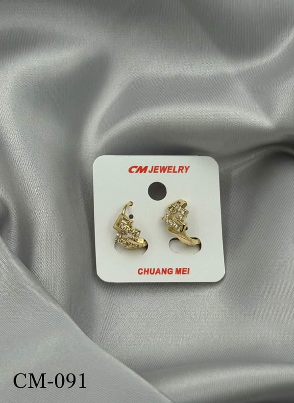 CM Küpe // CM-091.CM-091