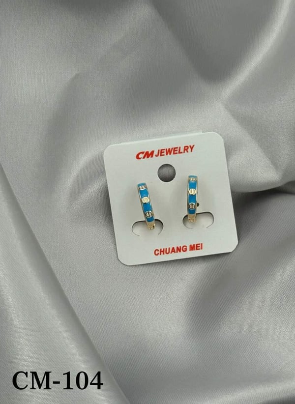 CM Küpe // CM-104.CM-104