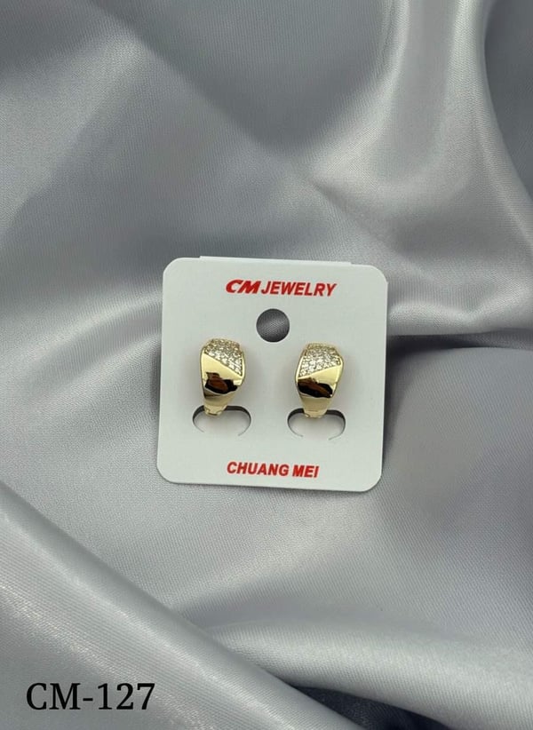 CM Küpe // CM-127.CM-127