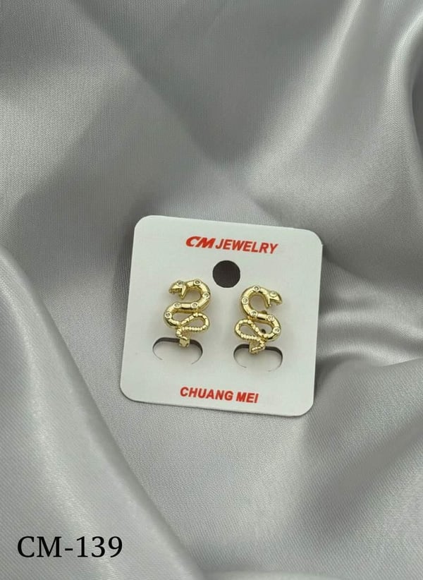 CM Küpe // CM-139.CM-139