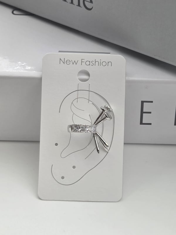 EARCUFF Kıkırdak Küpe // EAR-637.EAR-637