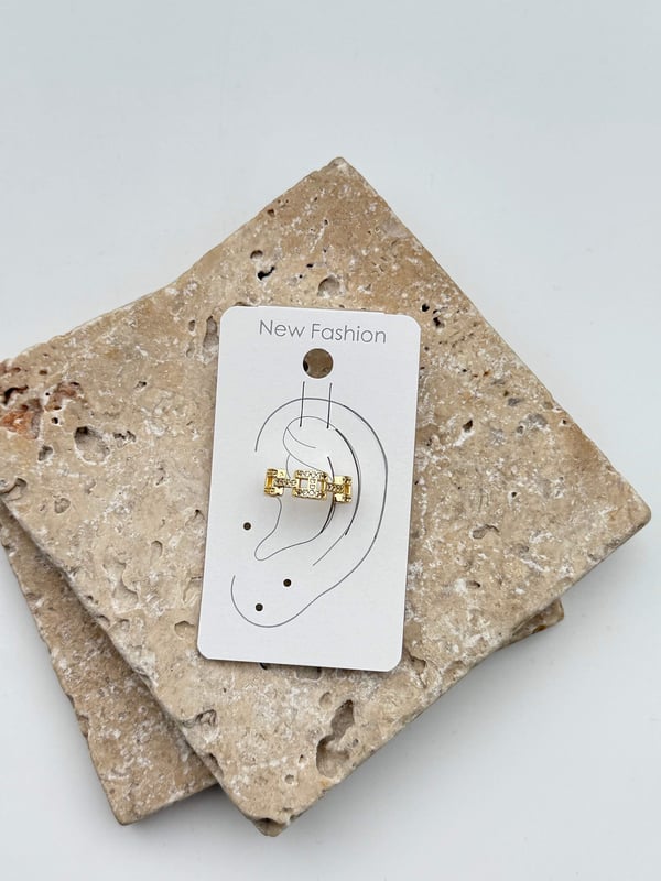EARCUFF Kıkırdak Küpe // EAR-690.EAR-690