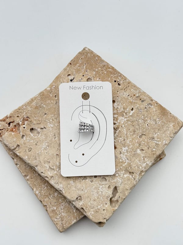 EARCUFF Kıkırdak Küpe // EAR-694.EAR-694