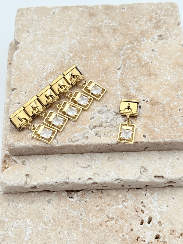 NMT Charm // CHARM-1086.CHARM-1086