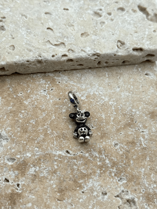 PNDR Charm // CHARM-819.CHARM-819