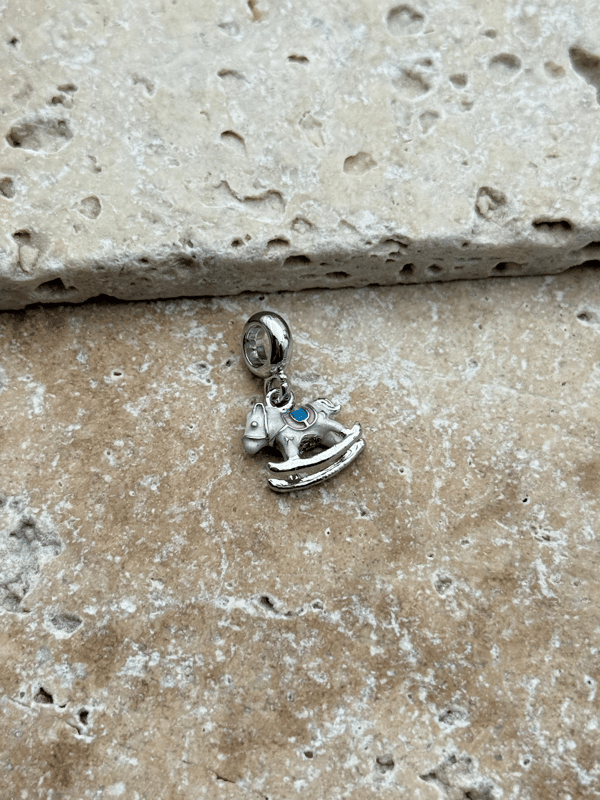 PNDR Charm // CHARM-820.CHARM-820