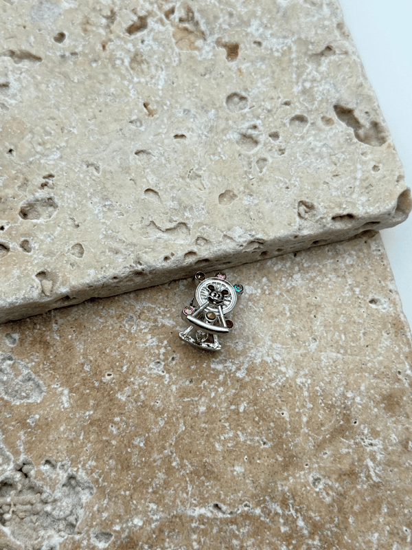 PNDR Charm // CHARM-854.CHARM-854