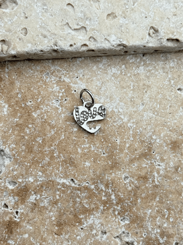 PNDR Charm // CHARM-873.CHARM-873