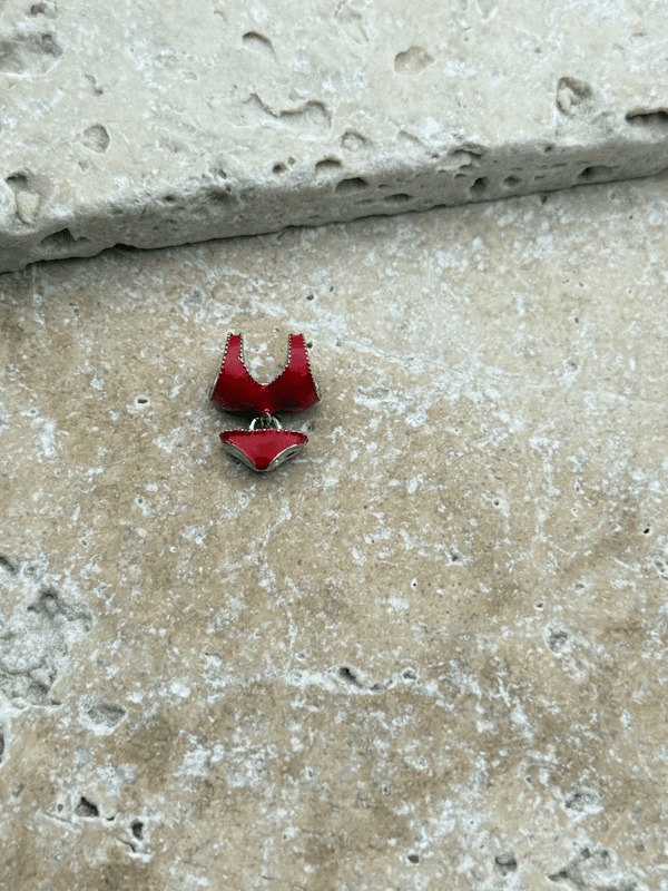 PNDR Charm // CHARM-907.CHARM-907