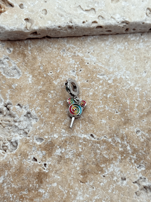 PNDR Charm // CHARM-918.CHARM-918