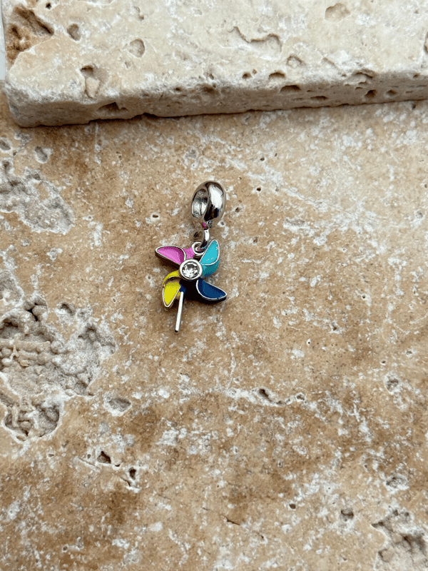 PNDR Charm // CHARM-925.CHARM-925