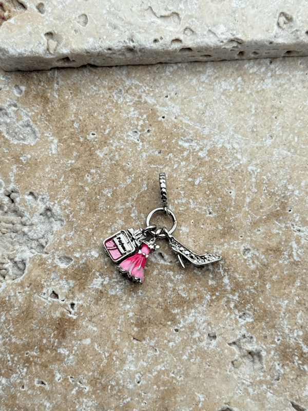 PNDR Charm // CHARM-929.CHARM-929