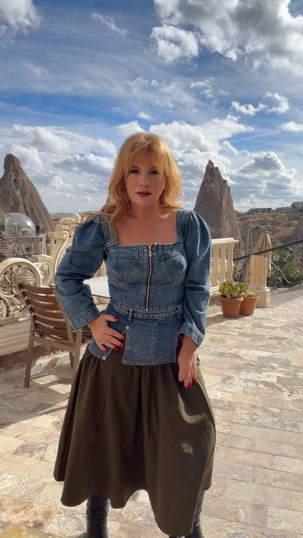 Denim Detaylı Crop Etekli Takım