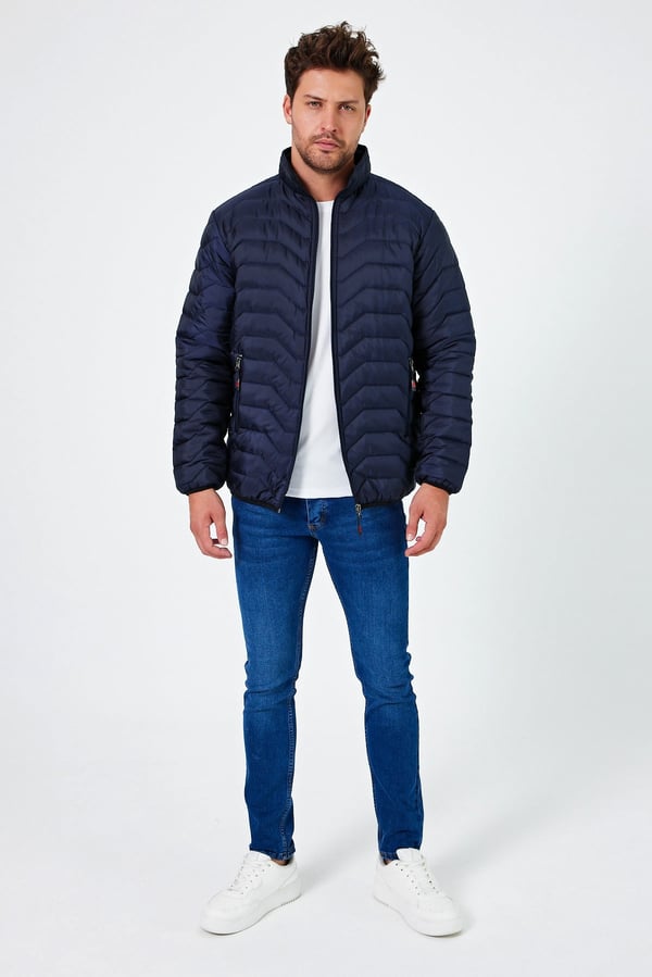 Dik Yaka Lightweight Rüzgar Geçirmez Slim Fit Şişme Spor Mont