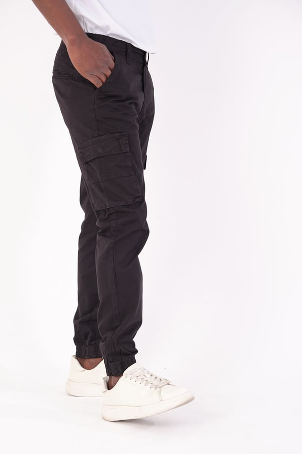 Erkek Kargo Cepli Lastik Paça Gabardin Jogger Pantolon